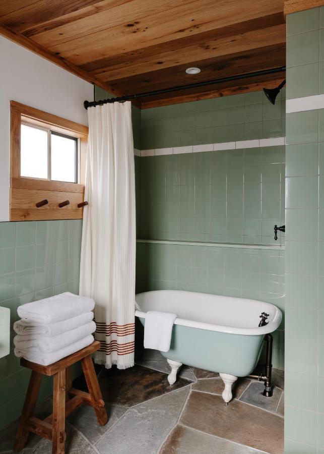 Daunts Albatross Motel Montauk Bagian luar foto