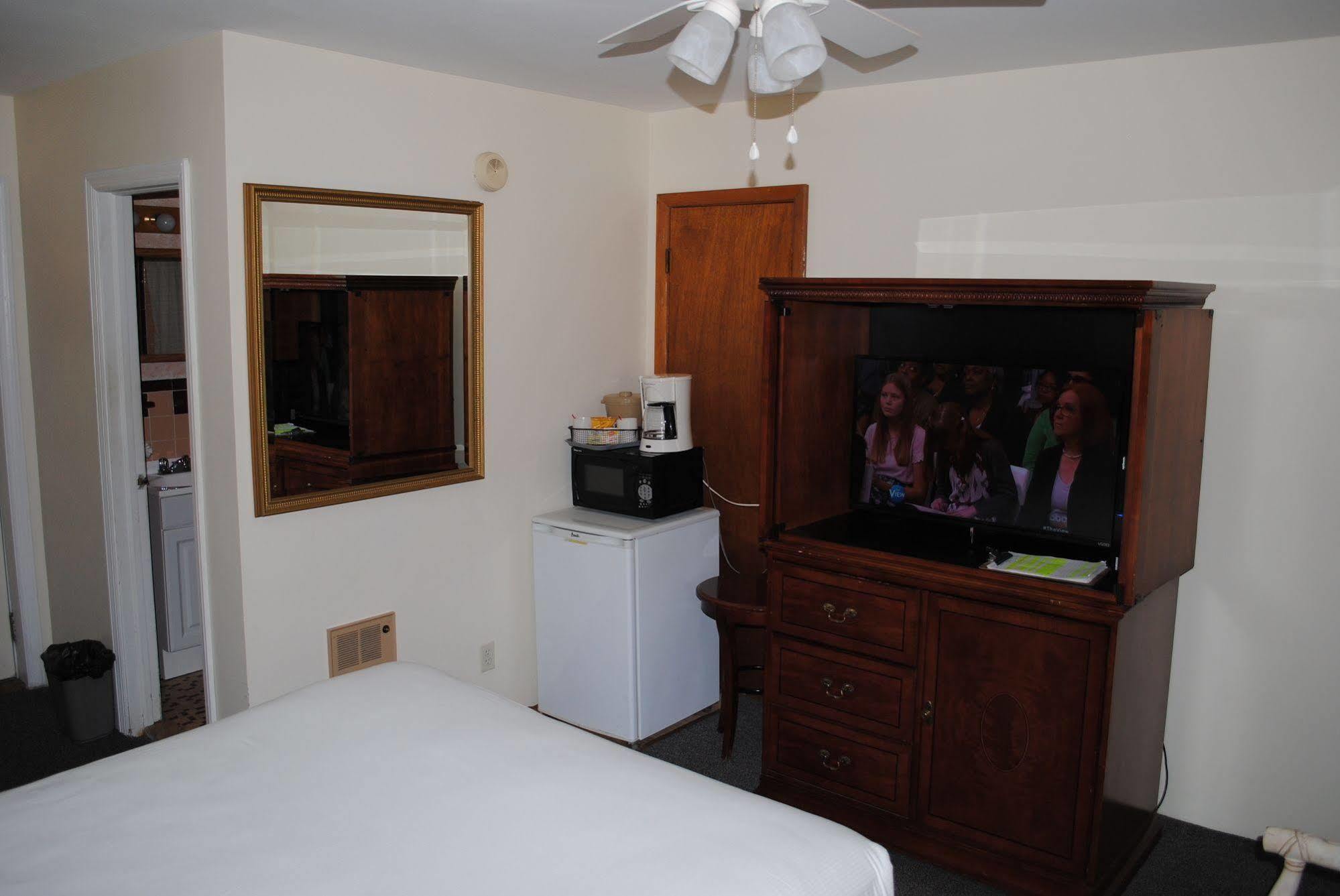 Daunts Albatross Motel Montauk Bagian luar foto