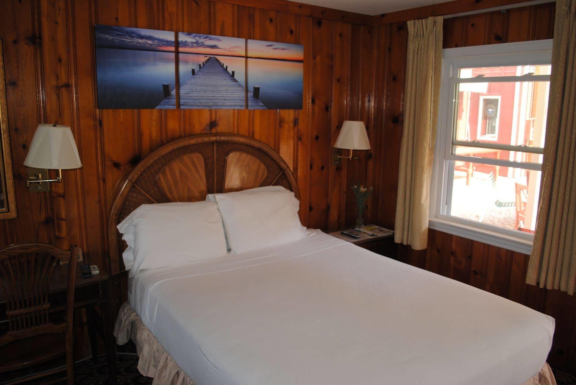 Daunts Albatross Motel Montauk Bagian luar foto